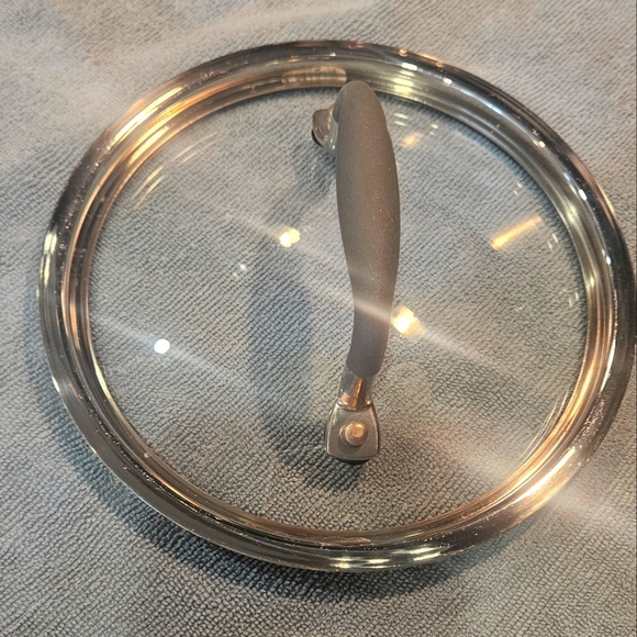 Pampered Chef Executive Nonstick 3-Quart Saucepan REPLACEMENT LID ONLY - Picture 1 of 4